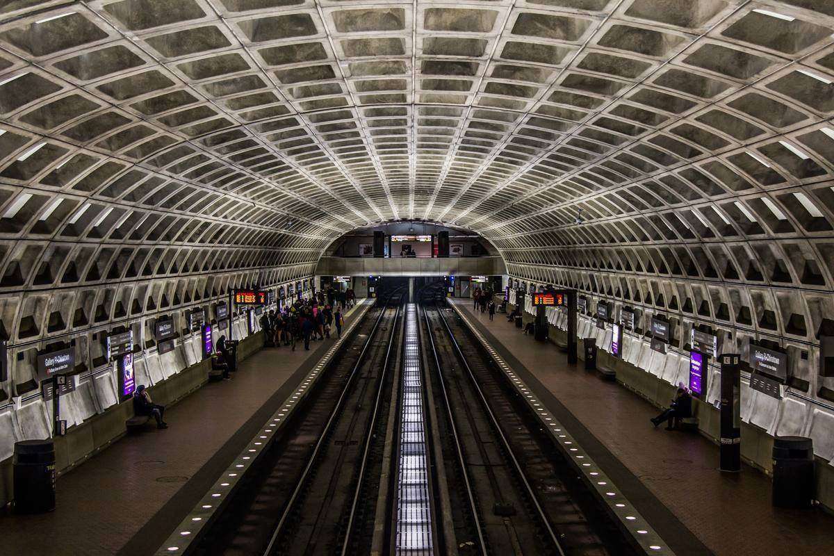 Inside the Gallery Place-Chinatown Metro station